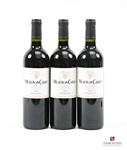 3 bottles MOUTON CADET Bordeaux 2012
 Impeccable...