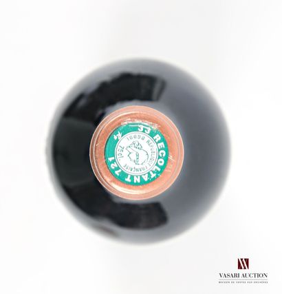 1 bottle Château PAPE CLÉMENT Pessac-Léognan...
