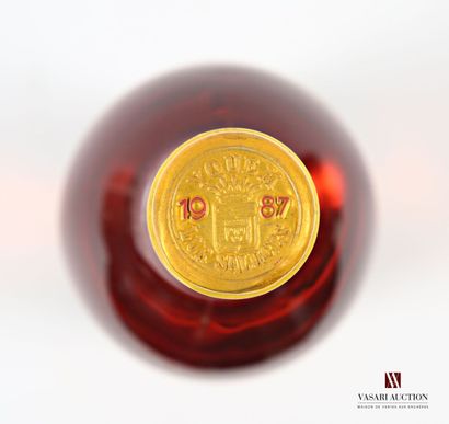 1 bottle Château D'YQUEM 1er Cru Sup Sauternes...