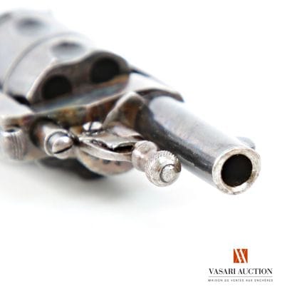 Revolver de poche hammerless calibre 6 mm...