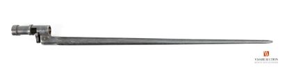 Baïonnette cruciforme de fusil Mosin-Nagant...