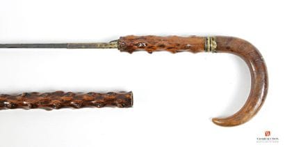Canne-épée, fût bois scarifié de 81,5 cm,...