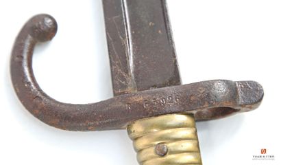 Baïonnette Chassepot modèle 1866, lame yatagan...