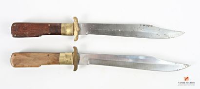 Deux couteaux de chasse à la d'Estaing :...