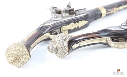 Superbe paire de pistolets à silex, canon...