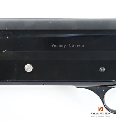 Fusil semi-automatique Verney-Carron 3 coups...