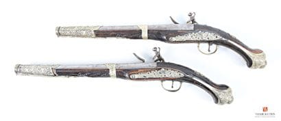 Superbe paire de pistolets à silex, canon...