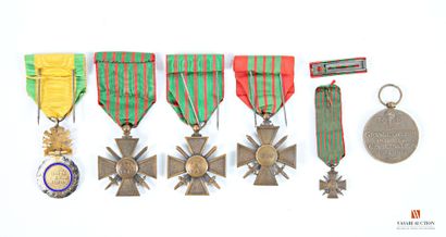 Ordres et décorations : Médaille militaire...