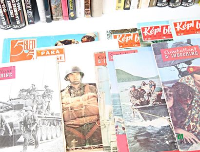[MILITARIA]
Lot comprenant environ 45 volumes...