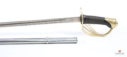 Sabre règlementaire pour officier d'infanterie,...