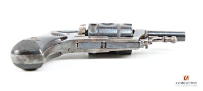 Revolver de poche hammerless calibre 6 mm...