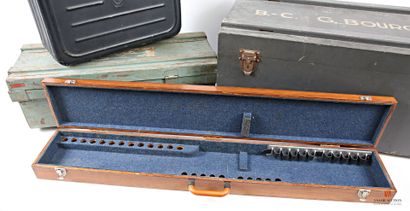 Ensemble de malles et valises : caisse de...
