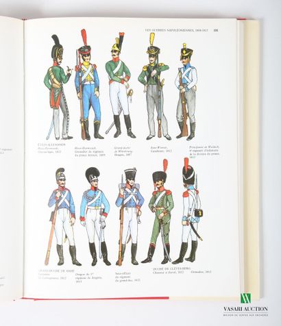 [UNIFORMES/COSTUMES]
Lot comprenant onze...