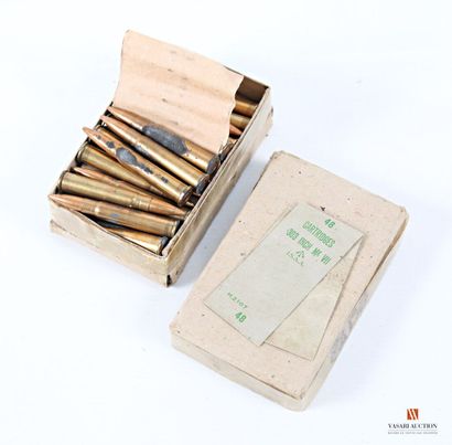 Munitions de catégorie C : boite de parachutage...