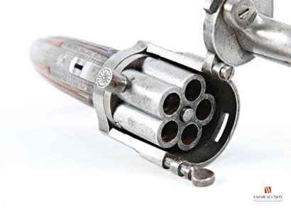 Arme à système, rarissime revolver à percussion...