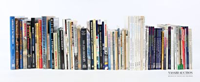 [MILITARIA]
Lot comprenant environ 30 volumes...