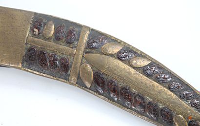 Kukri, lame gravée de 255 mm, poignée corne...