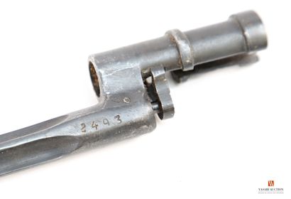 Baïonnette cruciforme de fusil Mosin-Nagant...