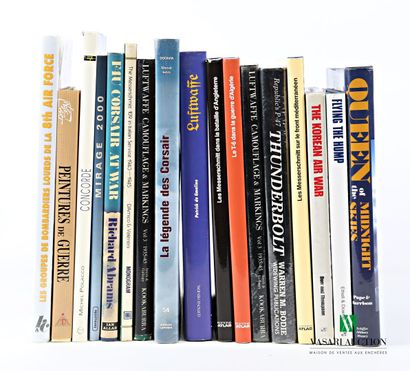 [AVIATION]
Lot comprenant 17 volumes :
PONS...