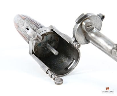 Arme à système, rarissime revolver à percussion...