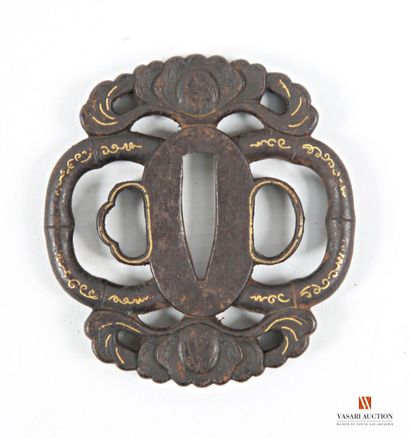 Tsuba de wakizashi, forme maru-gata en fer...