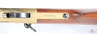 Carabine à levier de sous garde UBERTI modèle...
