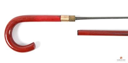Canne-épée, bois teinté rouge et métal, lame...