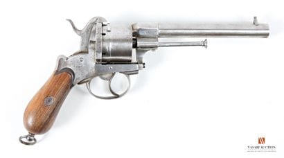 Important revolver à broche double-action...