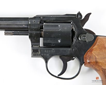 ATTENTION ARMES DE CATEGORIE B - Arme soumise...