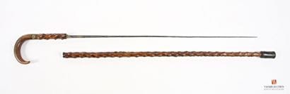 Canne-épée, fût bois scarifié de 81,5 cm,...