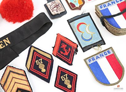 Armée française : insignes militaires, insigne...