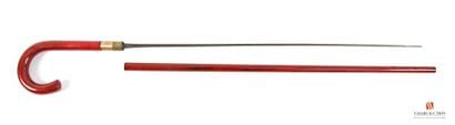 Canne-épée, bois teinté rouge et métal, lame...