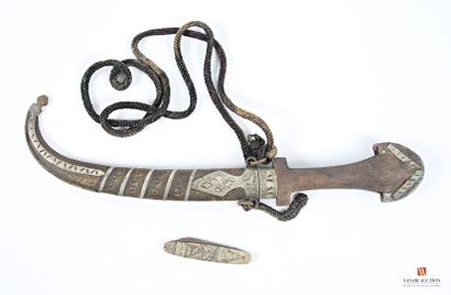 Couteau de ceinture Jambiya, lame courbe...