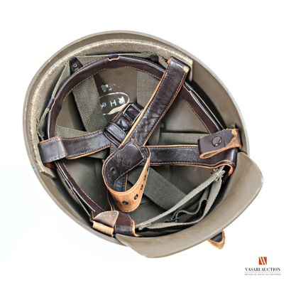 Casque français modèle 51, casque lourd daté...