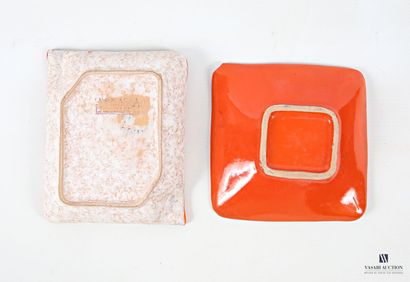 ROMACREA School of 
Set consisting of a square...