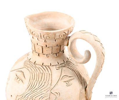 ROMACREA School 
Large terracotta jug in...