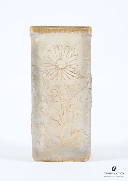 DAUM Nancy
Pair of square vases in frosted...
