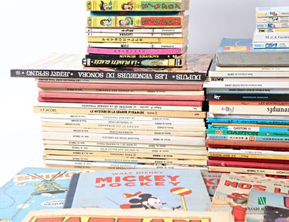 [YOUTH]
Large collection of comic books,...