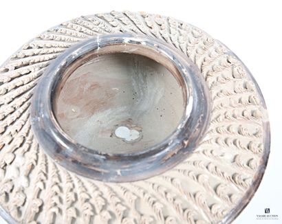 ROMACREA School 
Lenticular-shaped cup made...