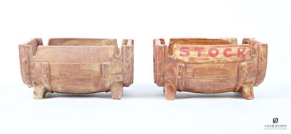 ROMACREA School 
Pair of half-barrel-shaped...