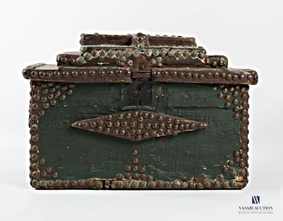 Painted and studded wood chest, old use mark
Mexican...