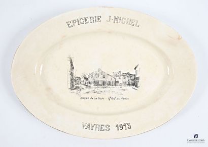 BORDEAUX 
Set of earthenware pieces including...