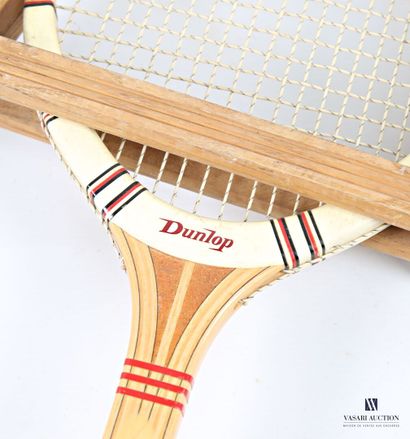 DUNLOP
Set of 3 wooden rackets and their...