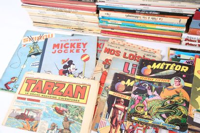 [YOUTH]
Large collection of comic books,...