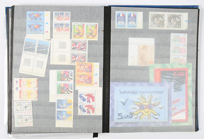 France: Mainly face value in euros in 4 binders...