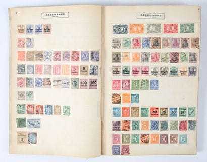 World: Over 1,500 different stamps, mainly...