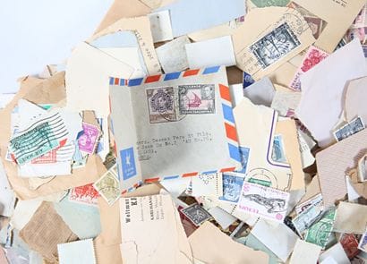 World: Over 1,500 different stamps, mainly...