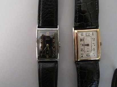 Lot composé de deux montres:

- UNION SA/SWISS

Curvex,...