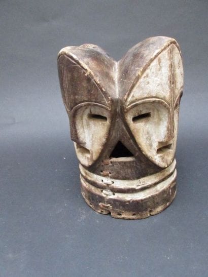 GABON

masque heaume Fang 

Haut. / 34 cm...