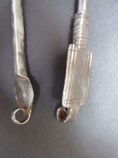 Ensemble de trois clés en métal